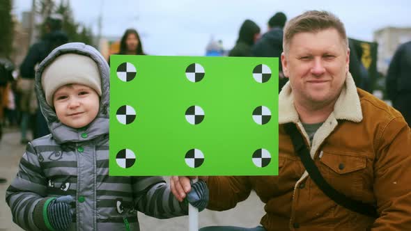 Green Screen Chroma Key Empty Space Banner Blank Place with Tracking Points alt