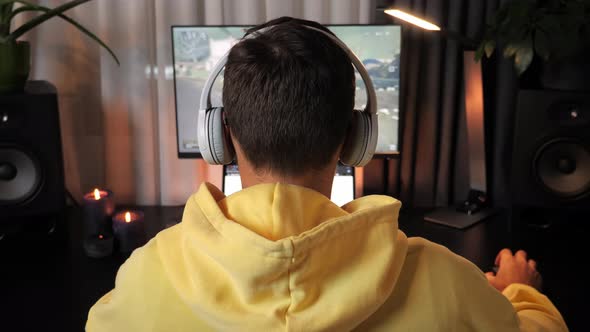 Gamer. Online gaming. Esports. alt