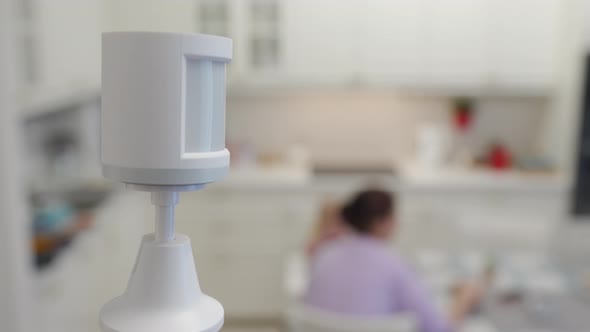 Smart Home Wireless Motion Sensor for Alarm System and Smart Home Automation Small Plastic White alt