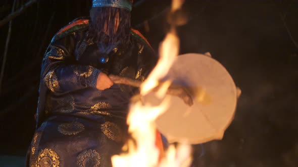 A Shamanic Seance alt