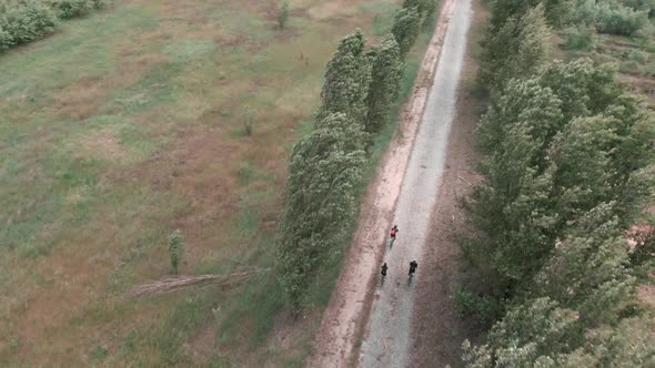 Gravel cobblestone cycling on gravel bicycles alt