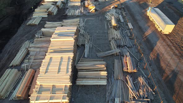 Building materials made of wood alt