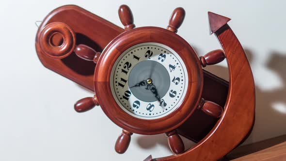 Clock with Arrows Flowing at Random alt