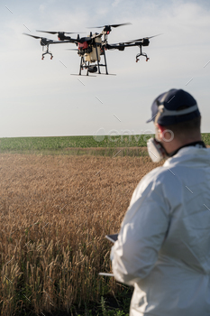 Farmer%20Operates%20Spraying%20Drone%206