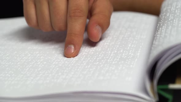 Braille Blind Reading. Close Up alt