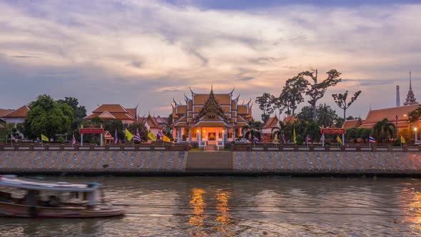 day to night Time-lapse of Wat Kasattrathirat Worawihan temple in Ayutthaya, Thailand