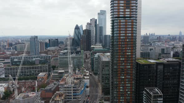 Crane Down Footage in Tall Principal Tower and Construction Site Across Street in Shoreditch alt