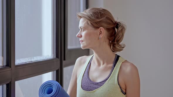 Female Looking Camera Smiling Fitness Lifestyle alt