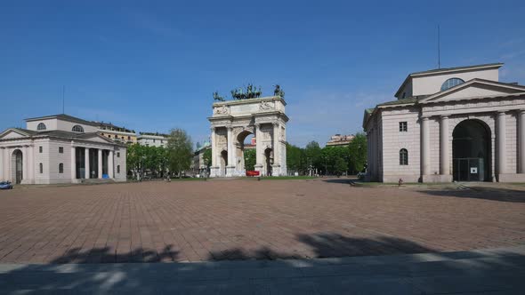Milan Arch of Peace Monument Timelapse alt