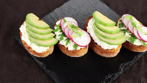 bruschetta with avocado, radish and cream cheese alt