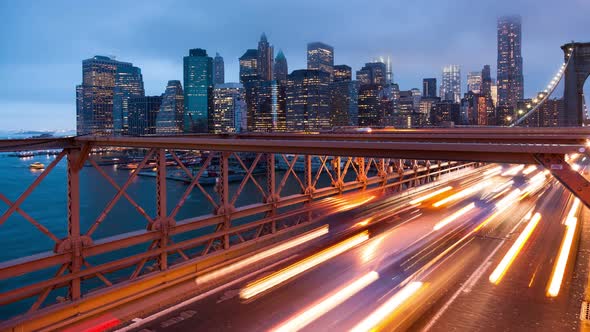 Brooklyn bridge car traffic light timelapse - New York - USA