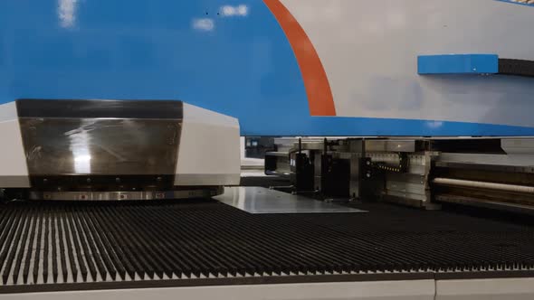High Precision Sheet Metal Stamping and Punching Machine