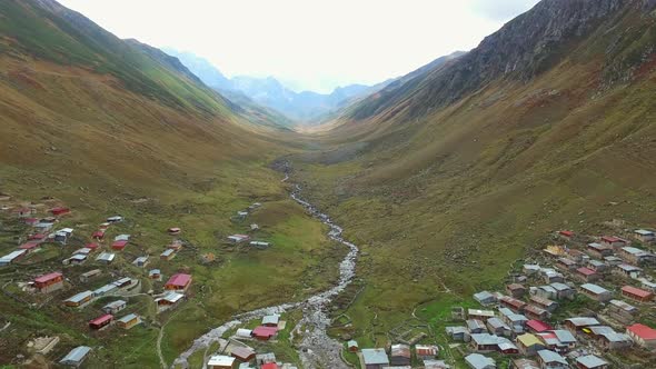 Village Houses in the Long Valley Bottom alt