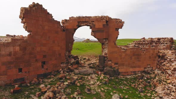 Ani Wall Ruins (Zoom In) alt