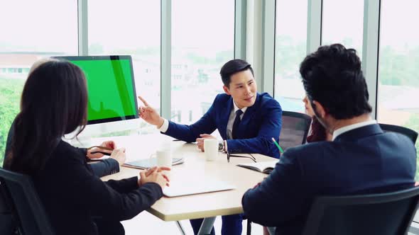 Business People in the Conference Room with Green Screen alt