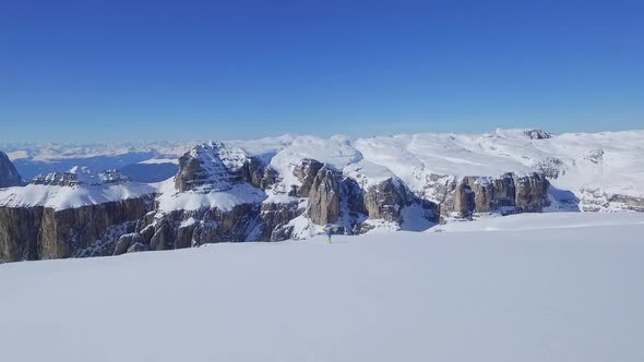 Single man on skiing tour, Sasso Pordoi, Dolomites, Italy alt