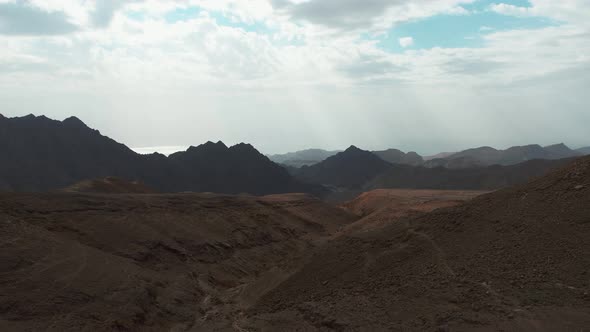 A drone shot of the israeli desert alt