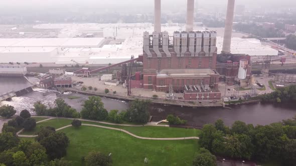 Building Structure Of The Otto C. Eckert Municipal Power Plant In The City Of Lansing In Michigan, U alt