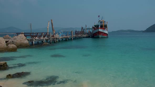 Ocean of Tropical Island Beautiful Tropical Island Beach Koh Kham Trat Thailand Pattaya Asia Couple alt