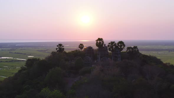 180 Degrees on the Prasat Phnom Krom alt