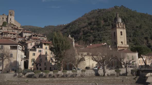 Dolceacqua Historic Town and Medieval Castle alt