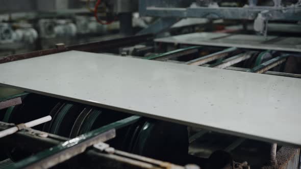 Factory for the Production of Ceramic Tiles and Porcelain Tiles alt