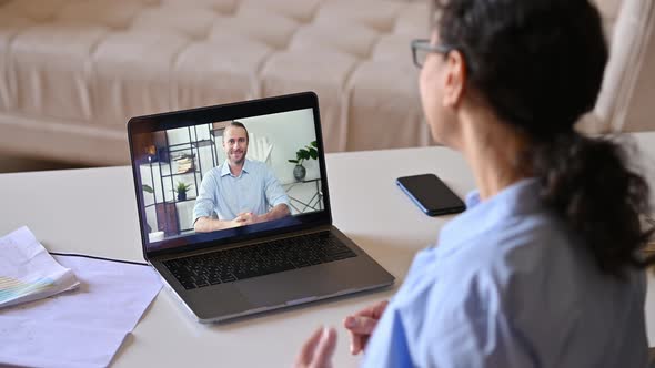 Video Conference Brainstorming alt