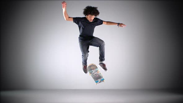 Skater rolling into kickflip trick,  Slow Motion alt