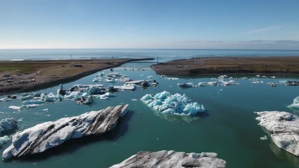 4K drone footage of Jokulsarlon glacier lagoon in Iceland alt
