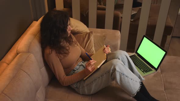 Green Screen Chromakey Laptop Computer Concept Online Distance Education Video Call Conference alt