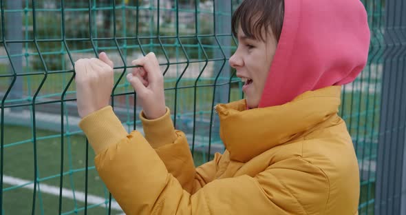 Cheer at the stadium for the team.  alt