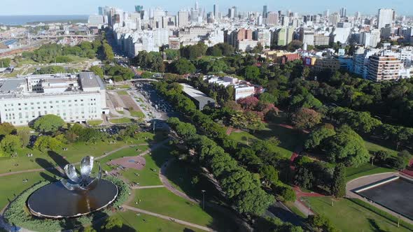 Sculpture Generic Floralis, Plaza Ruben Dario Park (Buenos Aires) aerial view