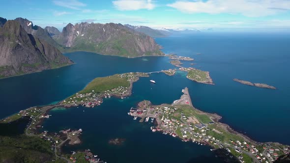 Lofoten Archipelago Islands alt