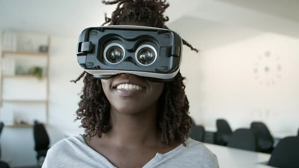 Smiling African American User with VR Headset alt
