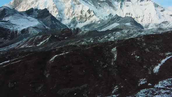 Nuptse Mountain and Lhotse South Face. Aerial View alt