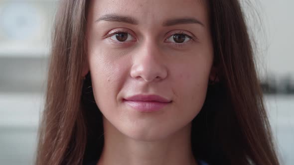 Close Up Portrait of Attractive Woman Smiling Brunette Confident Pretty Ooking at Camera alt