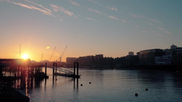 River Thames Sunrise London alt