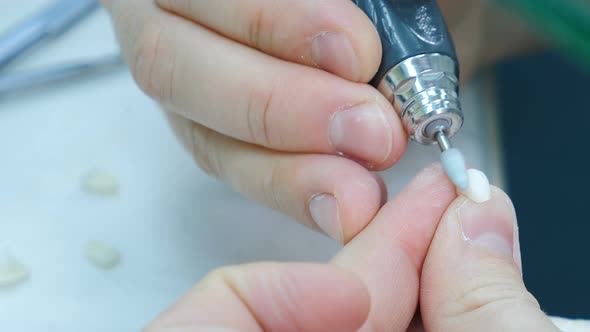 Teeth Technician alt