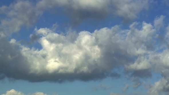 Moving Clouds and Blue Sky Time Lapse alt