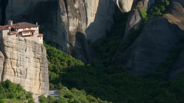 Meteora Monastery in Greece alt