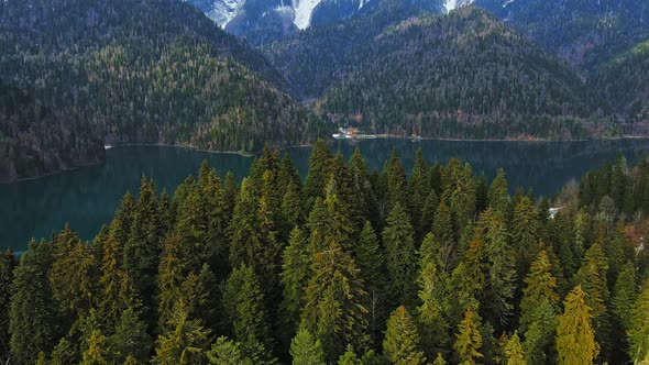 Beautiful Alpine Lake Ritsa Between the Mountains alt