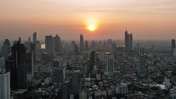 Bangkok business district city center and Chao Phraya River, day to night – Time Lapse