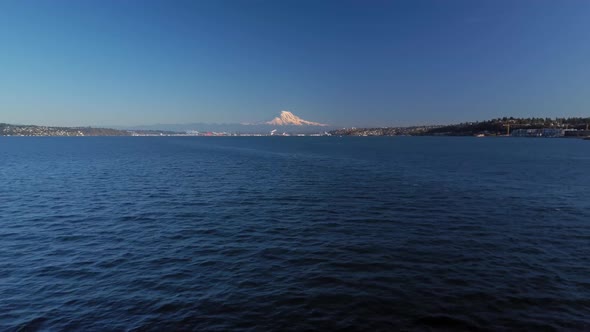 Left to right parallax of Commencement Bay Tacoma WA and Mt. Rainier, hyper lapse, time lapse alt