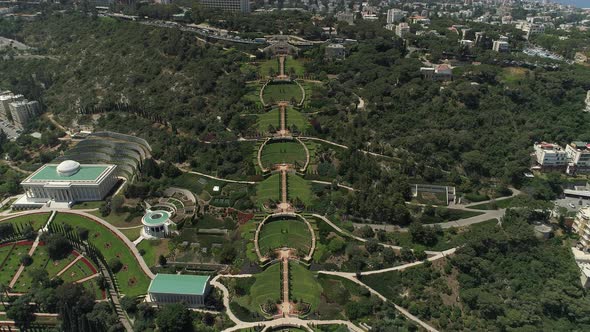 Aerial of Baha'i Gardens and Universal House of Justice alt