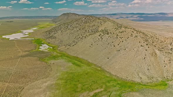 Aerial shot of some the mountains on the west side of the Sierra Nevada alt