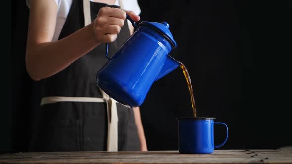Coffee From Pot in Coffee Shop Cafe Seamless Cinemagraph alt