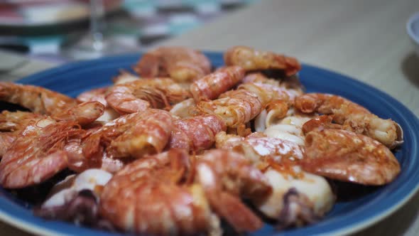 Freshly Cooked Shrimpprawns Pisces on the Top Nicely Arranged in a Serving Plate in  alt