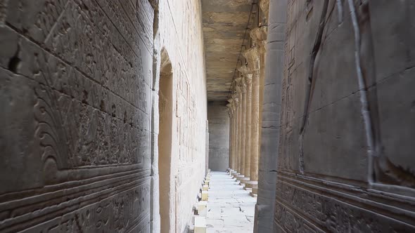 Edfu Temple Egypt alt