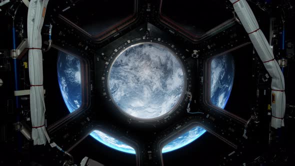 Earth View Spaceship -2