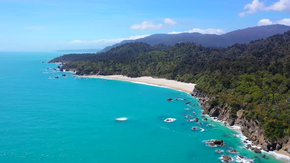 Untouched Wilderness Along New Zealand's West Coast alt